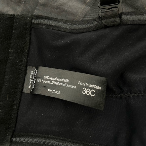 Amazon Non-Slip Strapless Bra - Picture 5 of 6